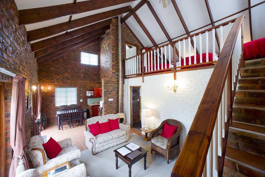 Swallows Nest Country Cottages Стормсривиер Стая снимка
